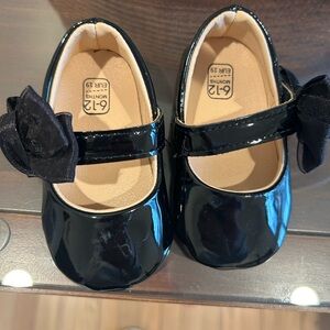 Baby Girls Black Patent Mary Jane Shoes with Bow